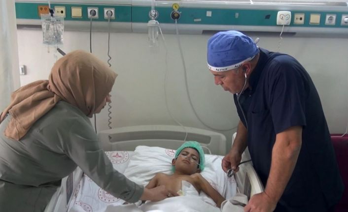 Suriye’de akciğer kisti patlayan 7 yaşındaki çocuk Şanlıurfa’da kurtarıldı