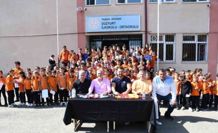 Tanju Çolak ve Hami Mandıralı öğrencilerle buluştu