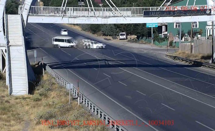 Tatvan’da trafik kazaları kamaraya yansıdı