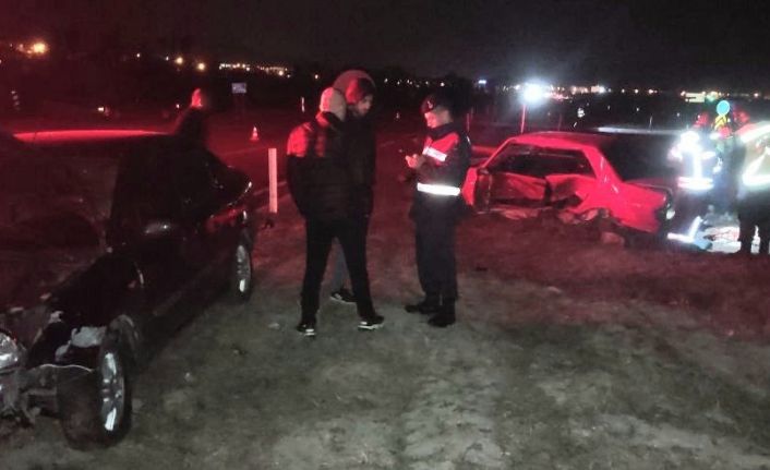 Tavşanlı’da trafik kazası: 6 yaralı