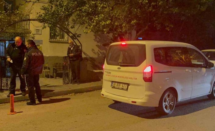 Tek yaşayan adam evinde ölü bulundu