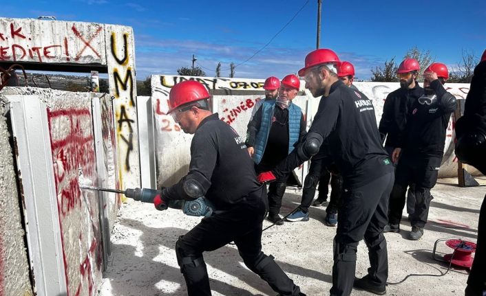 Tekirdağ’da AFAD ekiplerinden kentsel arama kurtarma eğitimi