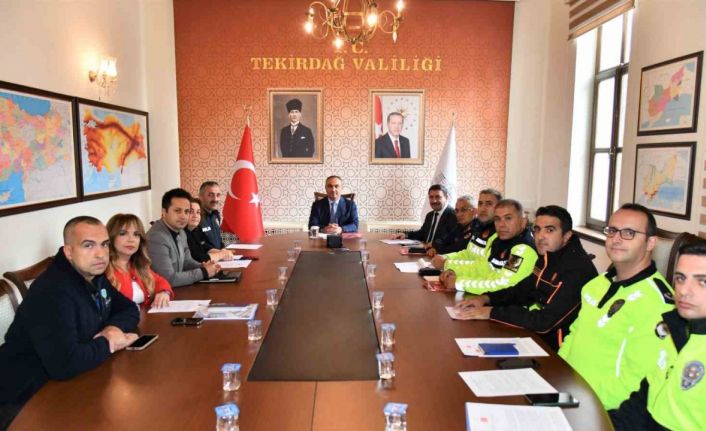 Tekirdağ’da Trafik Güvenliği Toplantısı: "Trafik işaretleri sadeleştirme komisyonu" kuruldu