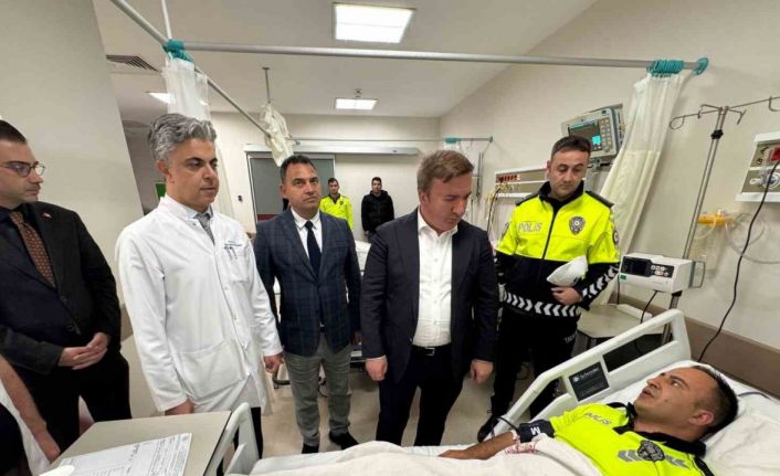 Tercan’da takla atan ekip aracındaki 3 polis memuru yaralandı