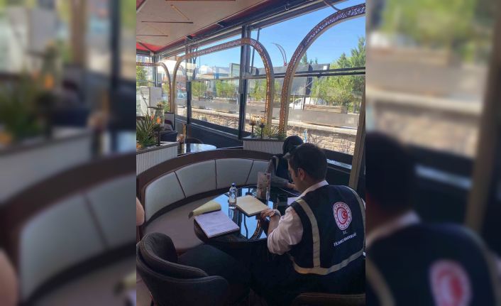 Ticaret Bakanlığı Aksaray’daki fahiş fiyatlı su satışına karşı harekete geçti: Ülke genelinde kafe denetimi yapıldı