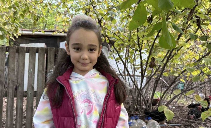 Tilkiye olan merhametiyle yürekleri ısıtan küçük İpek: "Empati yaptım, onu kendi yerime koydum"