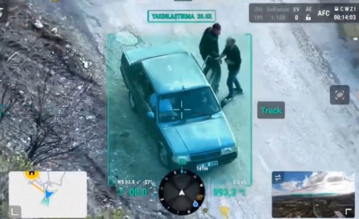 Tokat’ta jandarma denetiminde ilginç anlar: Koltuk değişimi dron kamerasına yansıdı