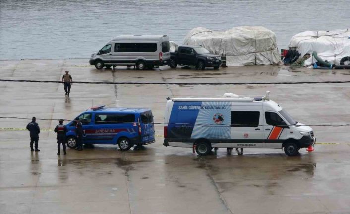 Trabzon açıklarında bulunan insansız deniz aracını imha etme çalışmaları başladı