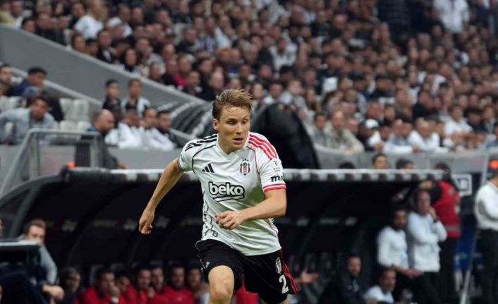 Trendyol Süper Lig: Beşiktaş: 0 - Gençlerbirliği: 0 (İlk yarı)