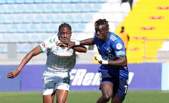 Trendyol Süper Lig: Kasımpaşa: 0 - Konyaspor: 0 (Maç devam ediyor)