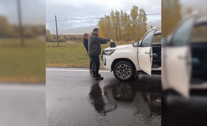 Tunceli’de kırmızı benekli alabalık avlayan şahsa ceza
