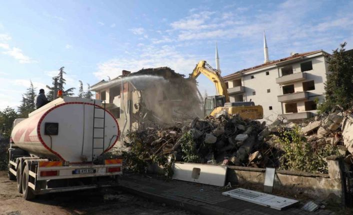 Turgutalp kentsel dönüşümde 2. ve 3. etap yıkımları başladı