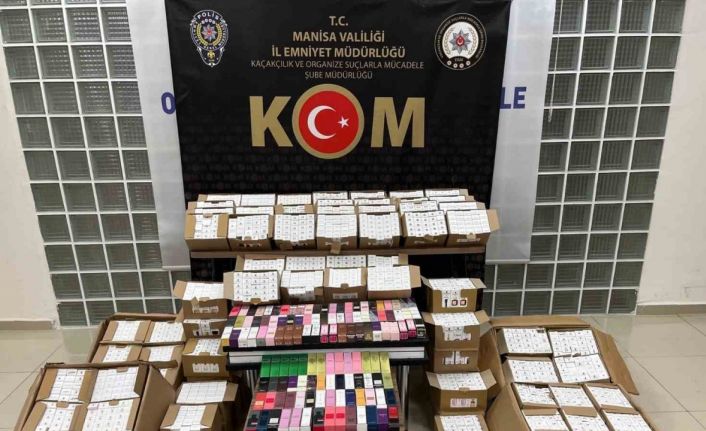 Turgutlu’da kaçak parfüm sevkiyatı polisin dikkatiyle engellendi