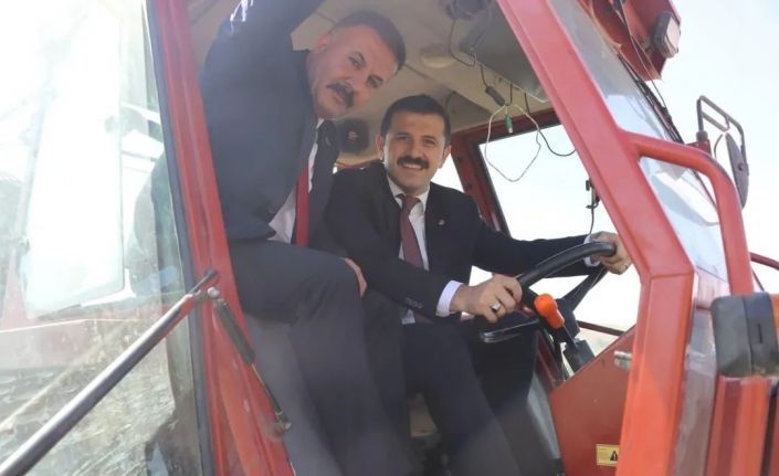 Tutak’ta şeker pancarı hasadı başladı