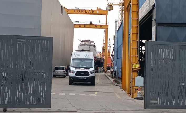 Tuzla tersanesinde patlama: 1 işçi hayatını kaybetti