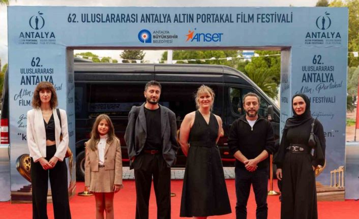 Ulusal Yarışmanın iki finalisti Antalya’da seyirciyle buluştu