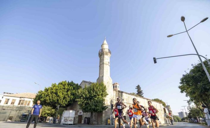 Uluslararası Tarsus Yarı Maratonu’nda Türk sporcular damga vurdu