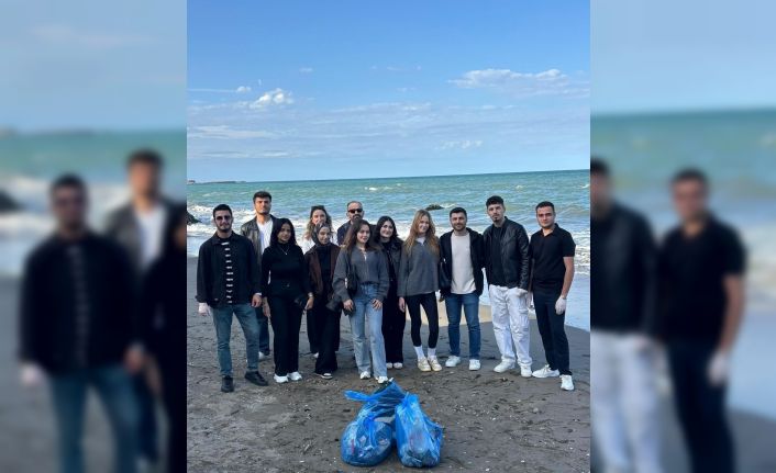 Üniversite öğrencilerinden çevre temizliği etkinliği