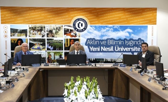 Uşak Üniversitesi ev sahipliğinde Güvenlik Tedbirleri Toplantısı yapıldı