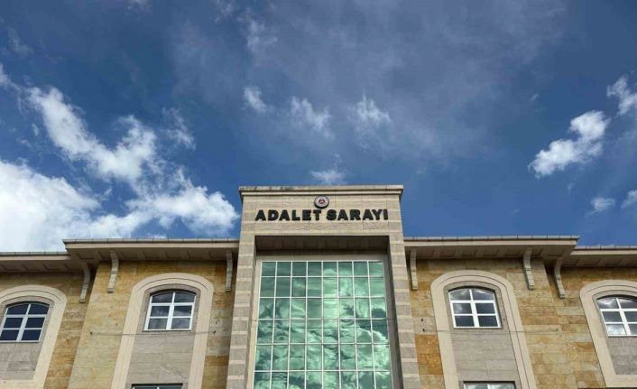 Uşak’ta babası, babaannesi ve komşusunu bıçaklayan şüpheli tutuklandı