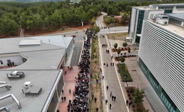 Uşak’ta üniversite öğrencilerinden Filistin’e destek yürüyüşü