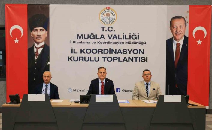 Vali Akbıyık’tan eski tip sürücü belgesi uyarısı