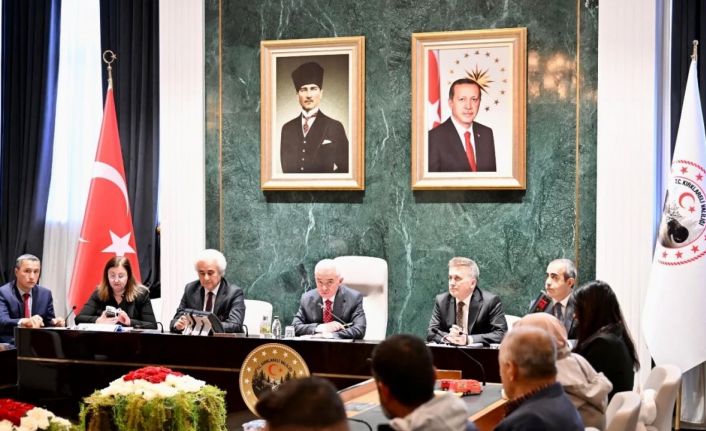 Vali Turan vatandaşların taleplerini dinledi