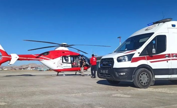 Van’daki kalp hastası bebek ambulans uçakla İstanbul’a sevk edildi