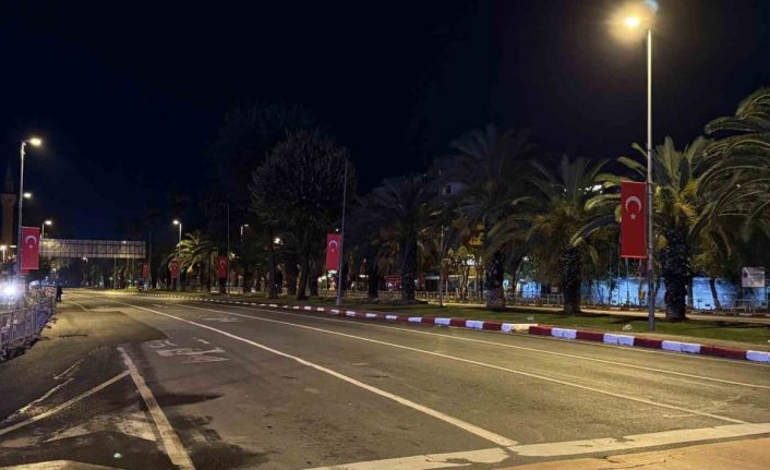 Vatan Caddesi Cumhuriyet Bayramı kutlamaları öncesi trafiğe kapatıldı