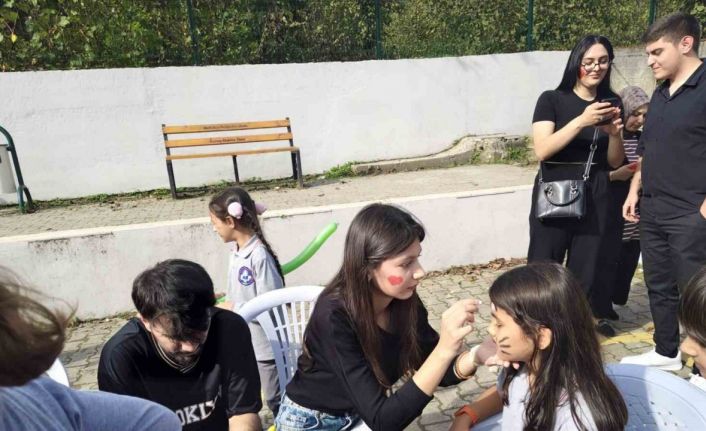 Veliler geleneksel oyunlarla yeniden çocuk oldu