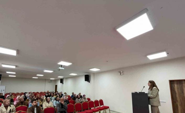 Vezirköprü’de öğretmenlere özel eğitim semineri
