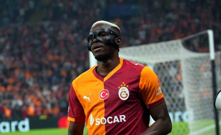 Victor Osimhen, UEFA Şampiyonlar Ligi’ndeki gol sayısını 3’e yükseltti