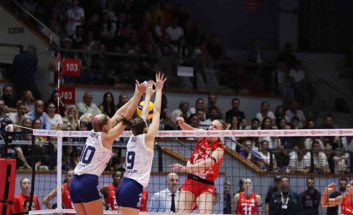 Vodafone Sultanlar Ligi: Aras Spor: 1 - Fenerbahçe Medicana: 3