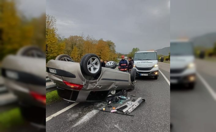 Yağışlı hava kazaya neden oldu 2 yaralı