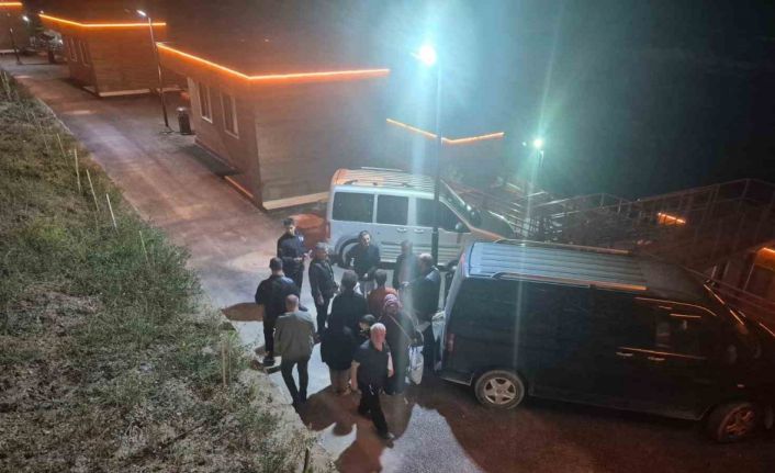 Yangın sonrası 28 kişi Karabük Belediyesi misafirhanesine yerleştirildi