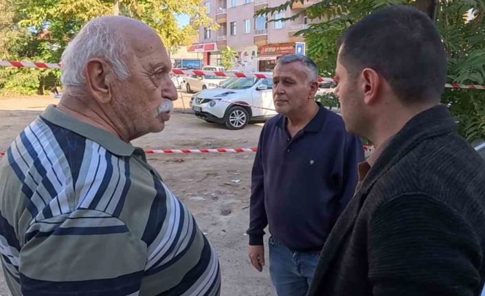 Yaşlı adamın park yerini unuttuğu aracını polis 2 dakikada buldu