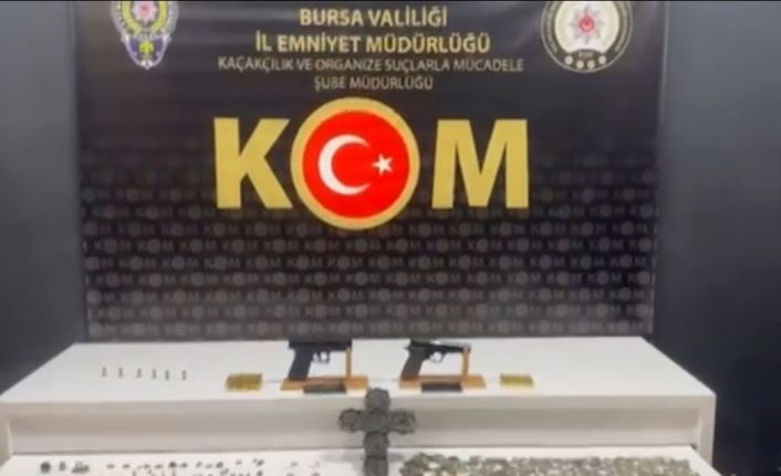 Yatak odasından Bizans ve Osmanlı dönemine ait hazine çıktı