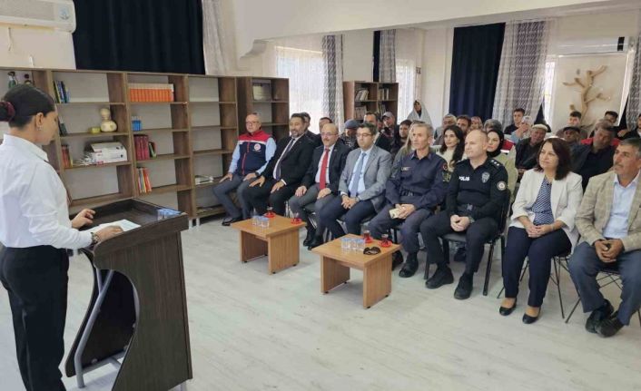 Yenipazar’da "bitkisel üretimde kalite ve gıda güvenliği" toplantısı yapıldı