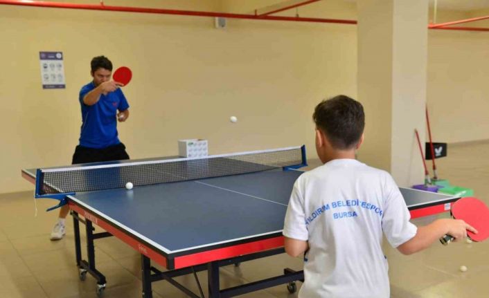 Yıldırımlı çocuklara yaz-kış spor imkanı