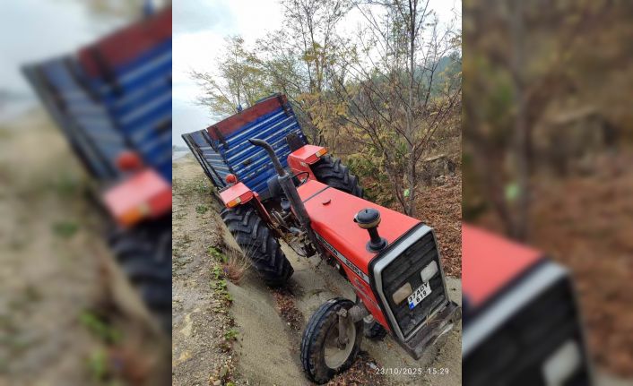 Yoldan çıkan traktörden düşen sürücü hayatını kaybetti