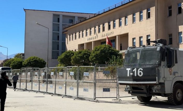 Yüksekova’daki bıçaklı saldırıda 5 kişi tutuklandı