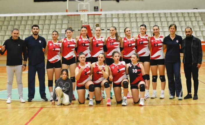 Yunusemre’nin sultanlarından yeni sezonun ilk galibiyeti