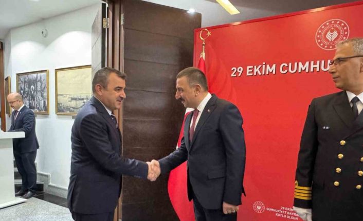 Zonguldak’ta 29 Ekim Cumhuriyet Bayramı tebrikat töreni gerçekleştirildi