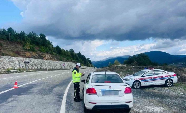 Zonguldak’ta emniyet ve jandarma ekiplerinden kapsamlı denetim