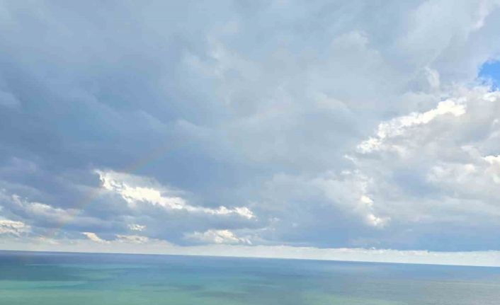 Zonguldak’ta gök kuşağı ile hortumlar ortaya çıktı