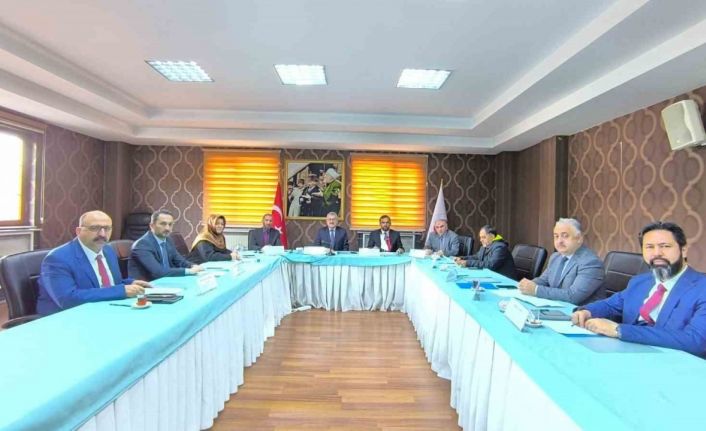 1001 Hatim için istişare toplantısı