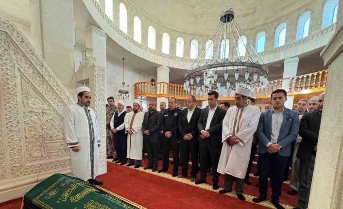 15 Temmuz şehidinin babası dualarla toprağa verildi