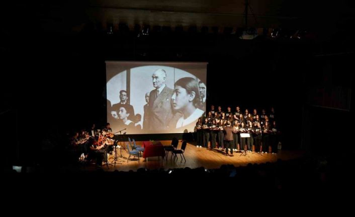 24 Kasım Öğretmenler Günü Kartal’da kutlandı