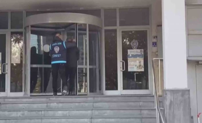 2 çocuk annesini sokak ortasında katleden şahıs yakalandı