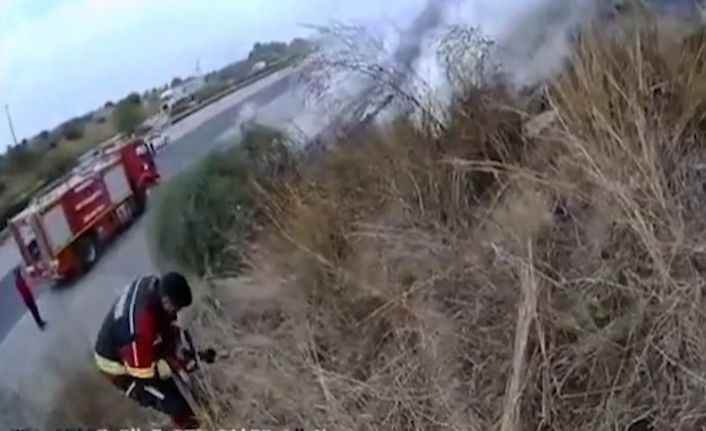 Adana-Mersin otoyolunda kontrolden çıkan otomobil alev aldı